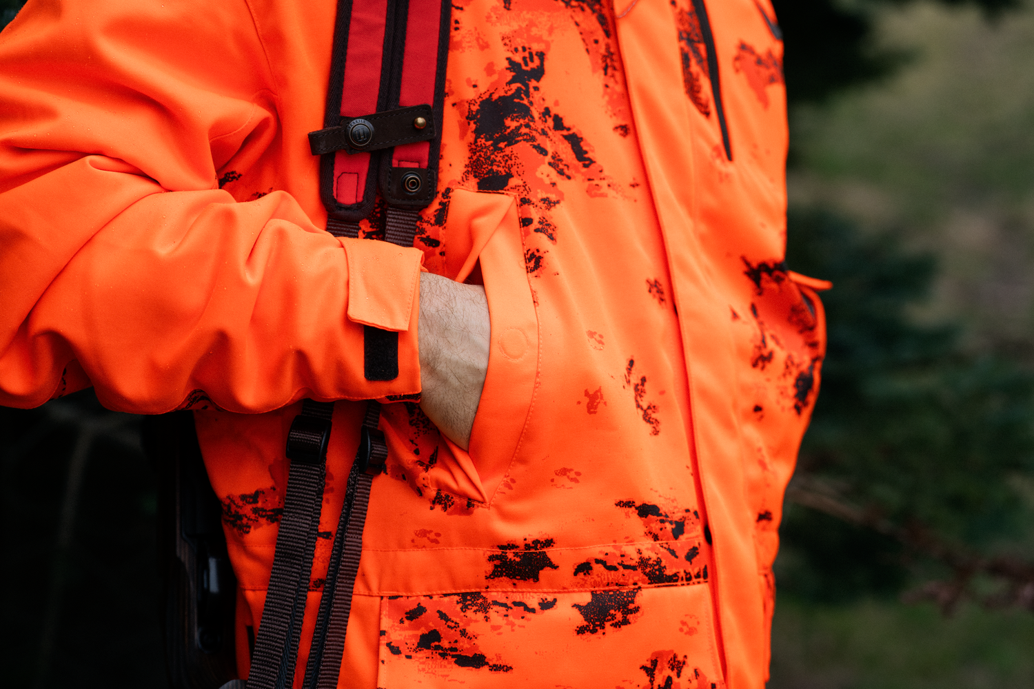 Harkila Wildboar Pro blaze camo HWS Insulated